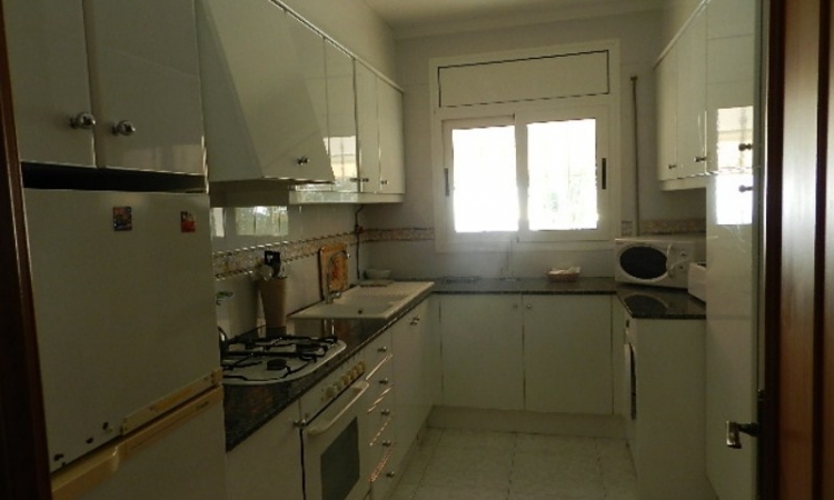 Вилла ROSA BLANCA с бассейном, расположенная в урбанизации Льорет Блау в 6 км от Льорет де Мар Вилла ROSA BLANCA с бассейном, расположенная в урбанизации Льорет Блау в 6 км от Льорет де Мар