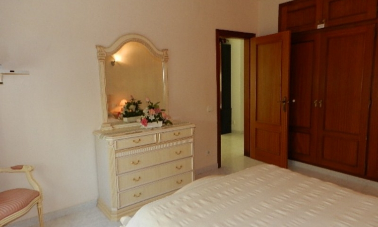 Вилла ROSA BLANCA с бассейном, расположенная в урбанизации Льорет Блау в 6 км от Льорет де Мар Вилла ROSA BLANCA с бассейном, расположенная в урбанизации Льорет Блау в 6 км от Льорет де Мар