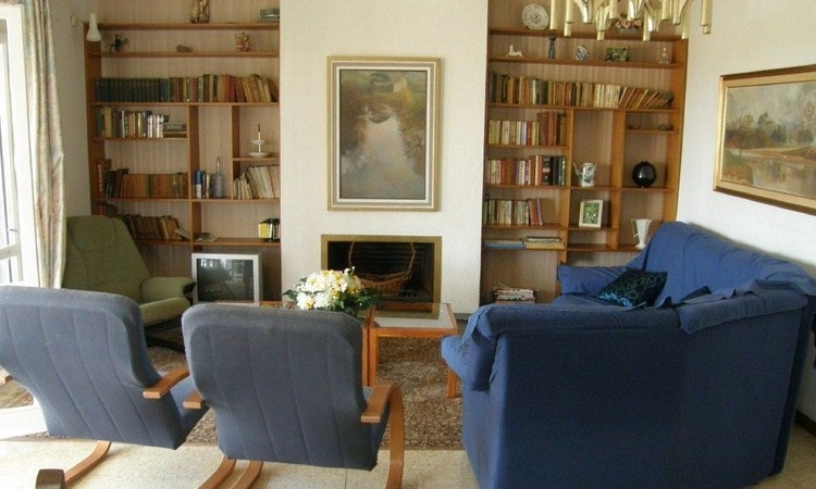 Вилла PRIMAVERA с бассейном, расположенная в урбанизации Льорет Верт в 5 км от Льорет де Мар Вилла PRIMAVERA с бассейном, расположенная в урбанизации Льорет Верт в 5 км от Льорет де Мар