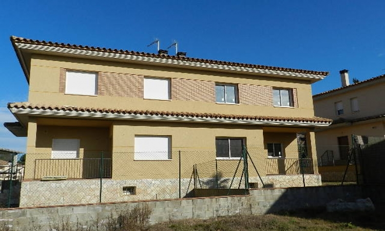 Коттедж в урбанизации Mas Flassia, в тихом жилом районе города Видререс (Vidreres) Коттедж в урбанизации Mas Flassia, в тихом жилом районе города Видререс (Vidreres)