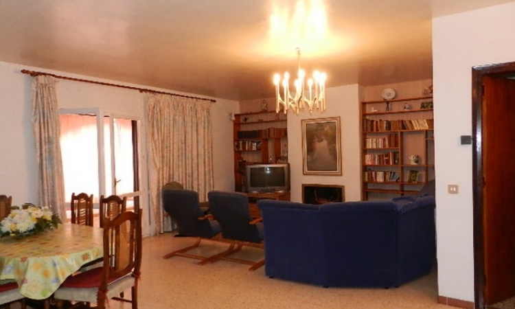 Вилла PRIMAVERA с бассейном, расположенная в урбанизации Льорет Верт в 5 км от Льорет де Мар Вилла PRIMAVERA с бассейном, расположенная в урбанизации Льорет Верт в 5 км от Льорет де Мар