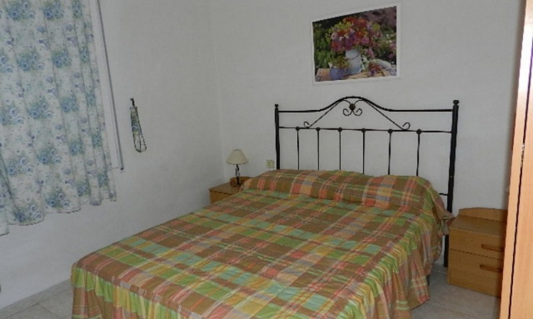 Вилла SOL I PINS с бассейном, расположенная в урбанизации Льорет Блау в 6 км от Льорет де Мар. Вилла SOL I PINS с бассейном, расположенная в урбанизации Льорет Блау в 6 км от Льорет де Мар.