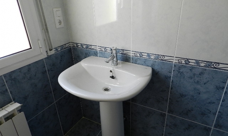 Коттедж в урбанизации Mas Flassia, в тихом жилом районе города Видререс (Vidreres) Коттедж в урбанизации Mas Flassia, в тихом жилом районе города Видререс (Vidreres)