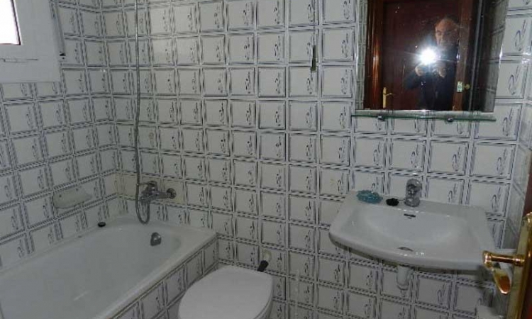 Вилла PALOMAS с бассейном, расположенная в урбанизации La Creu de Lloret в 5 км от Льорет де Мар